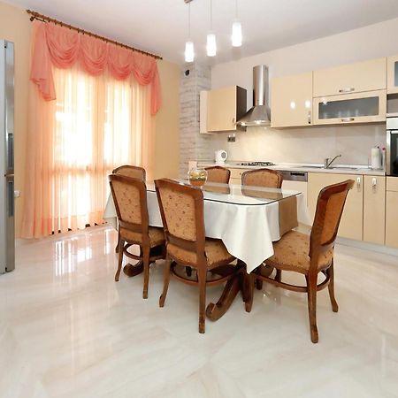 Apartment Lucijan Bibinje Quarto foto